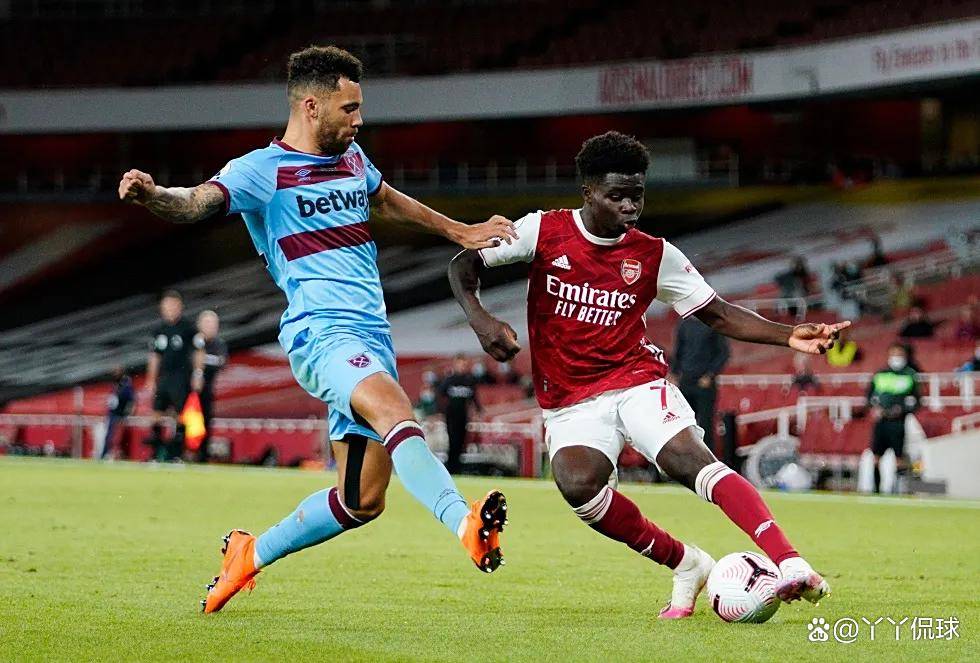 NBA杯战报：卡斯尔30分10板6助，马刺132-119击败湖人