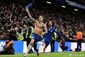 中国击剑运动员沈晨鹏主动让分赢得尊重